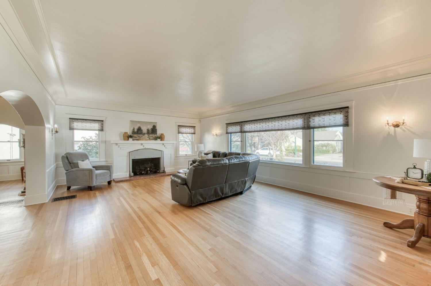 845 N Van Ness Ave, Fresno, CA 93728