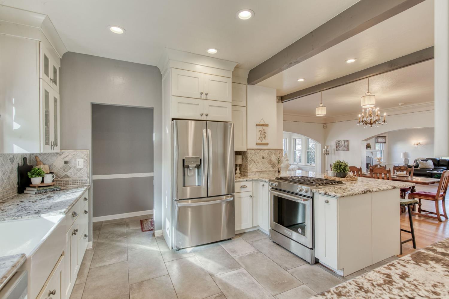 845 N Van Ness Ave, Fresno, CA 93728