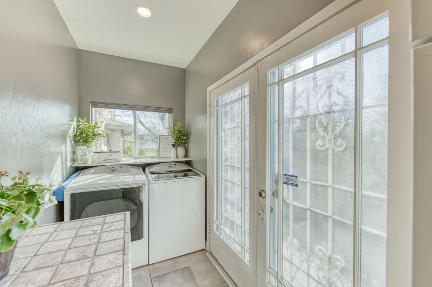 845 N Van Ness Ave, Fresno, CA 93728