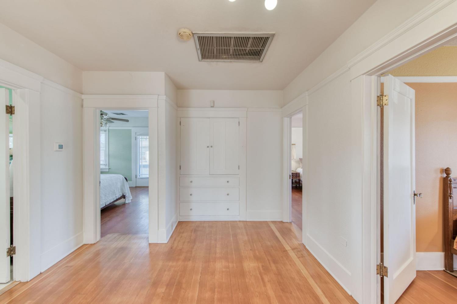 845 N Van Ness Ave, Fresno, CA 93728