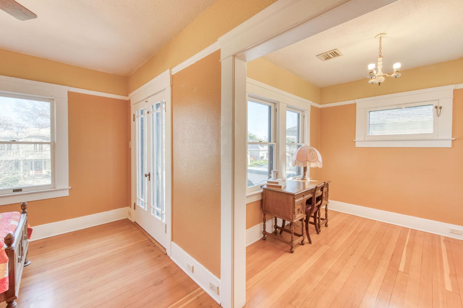 845 N Van Ness Ave, Fresno, CA 93728