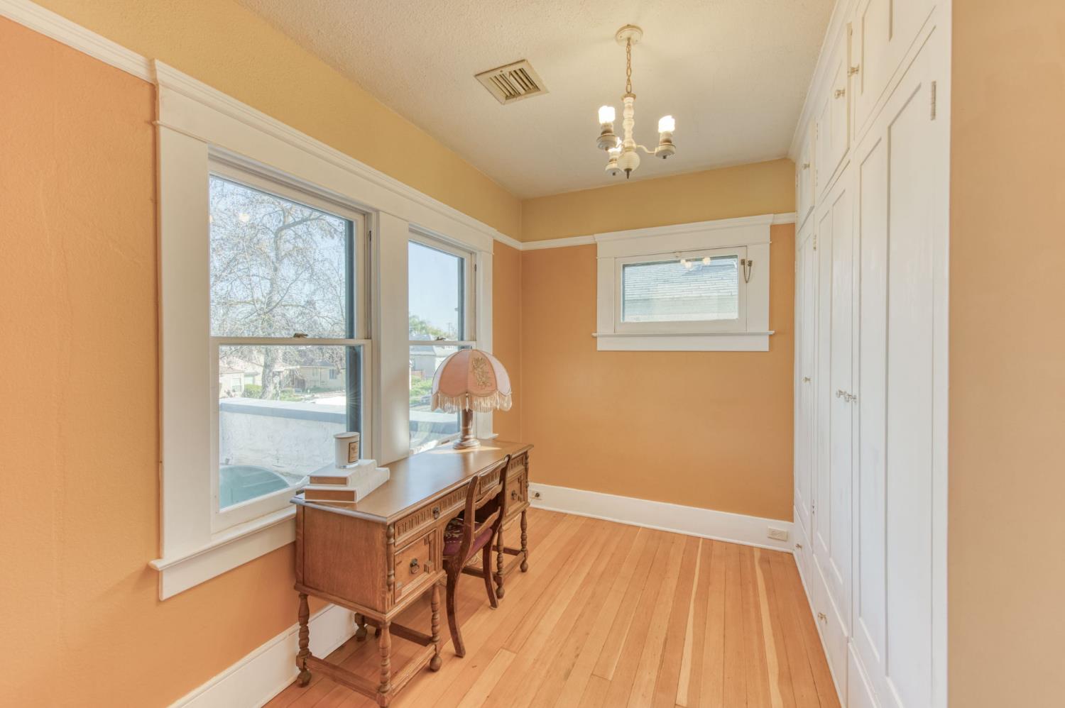 845 N Van Ness Ave, Fresno, CA 93728