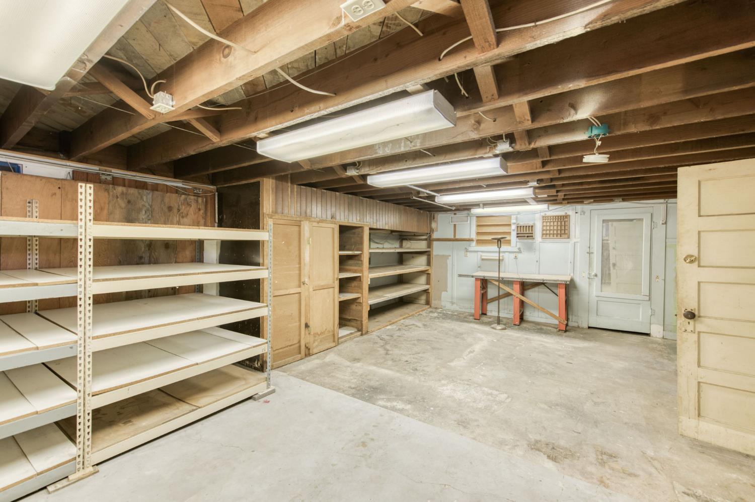 845 N Van Ness Ave, Fresno, CA 93728