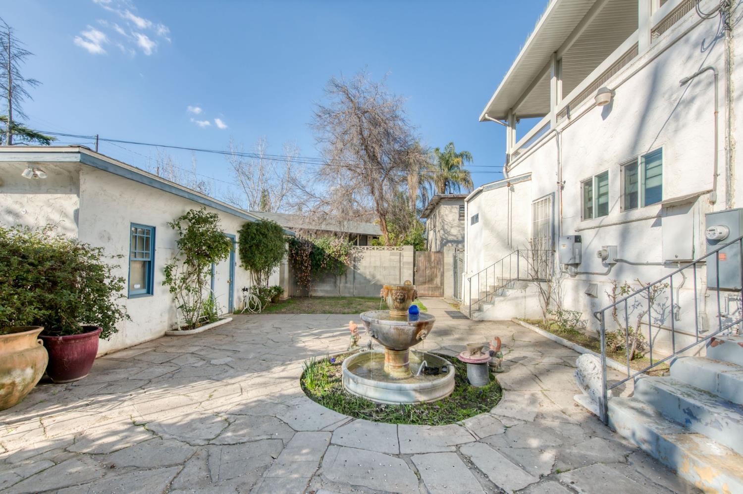 845 N Van Ness Ave, Fresno, CA 93728