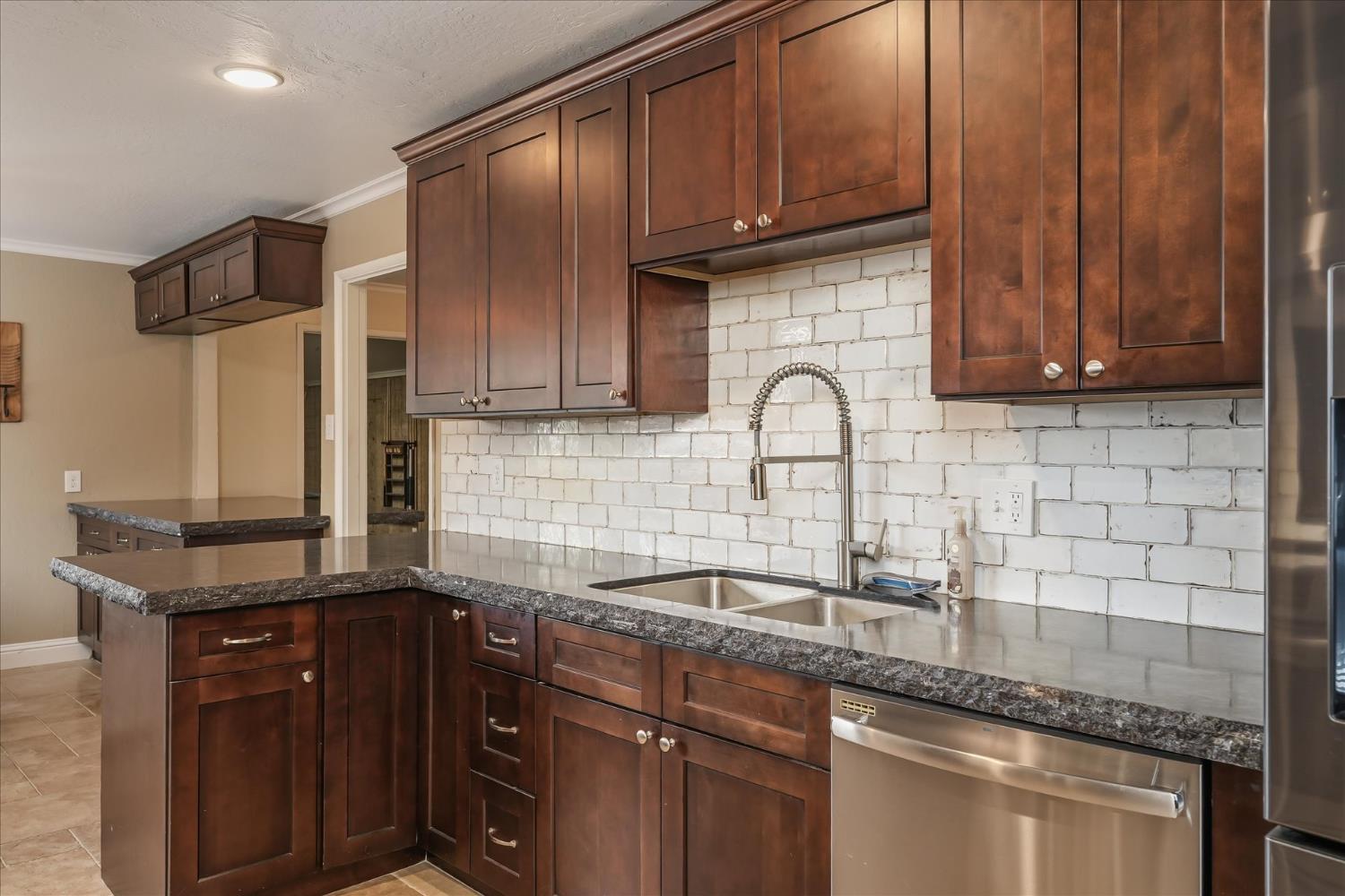 4715 E Harvard Ave, Fresno, CA 93703