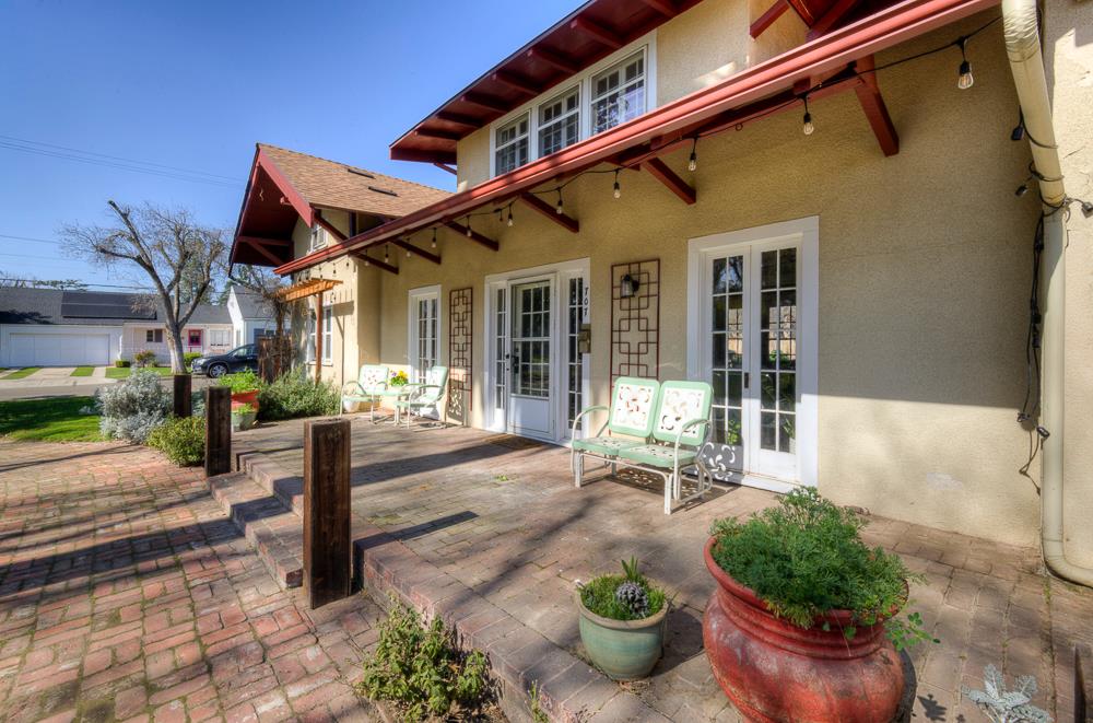 707 E Floradora Ave, Fresno, CA 93728