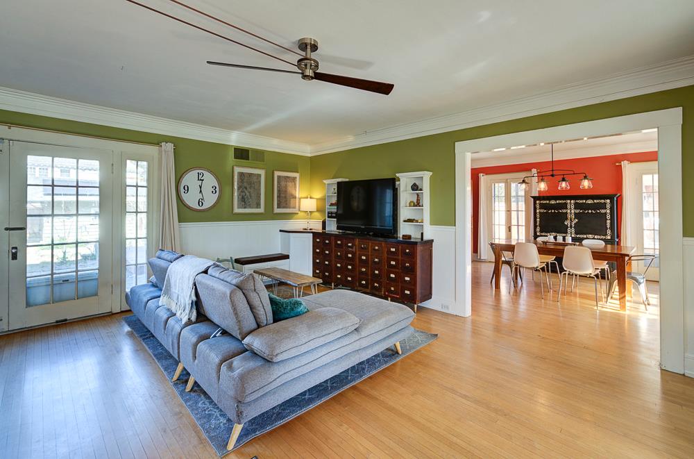 707 E Floradora Ave, Fresno, CA 93728