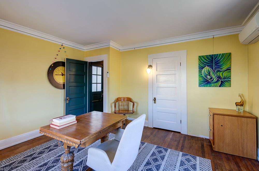 707 E Floradora Ave, Fresno, CA 93728