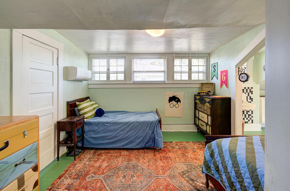 707 E Floradora Ave, Fresno, CA 93728