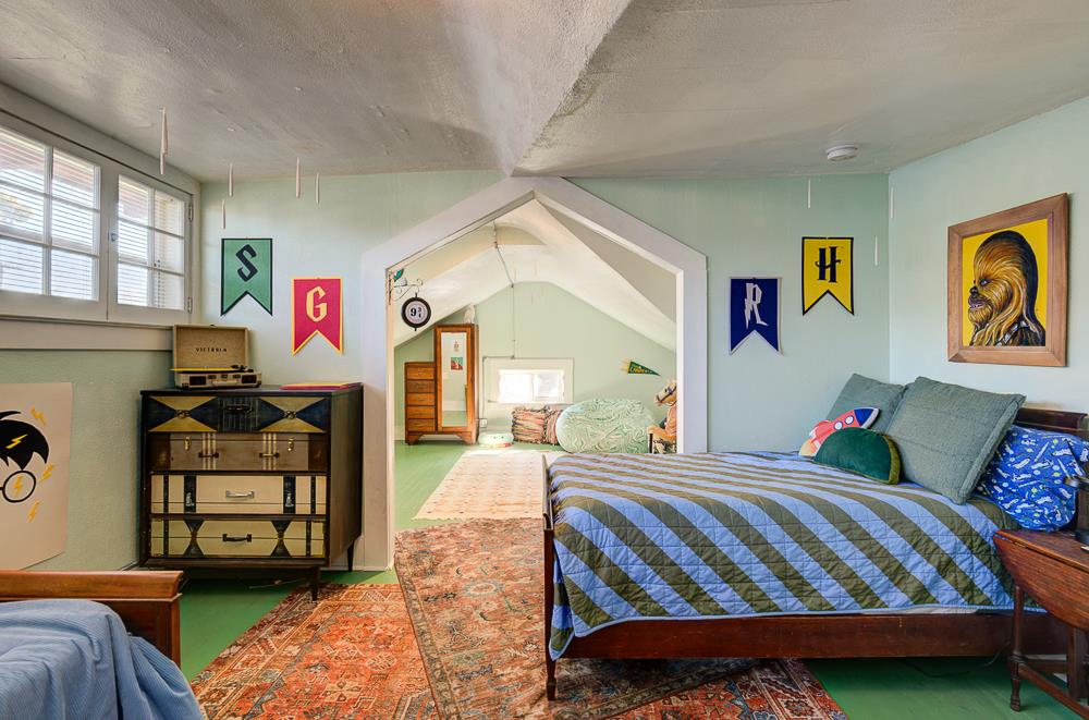 707 E Floradora Ave, Fresno, CA 93728