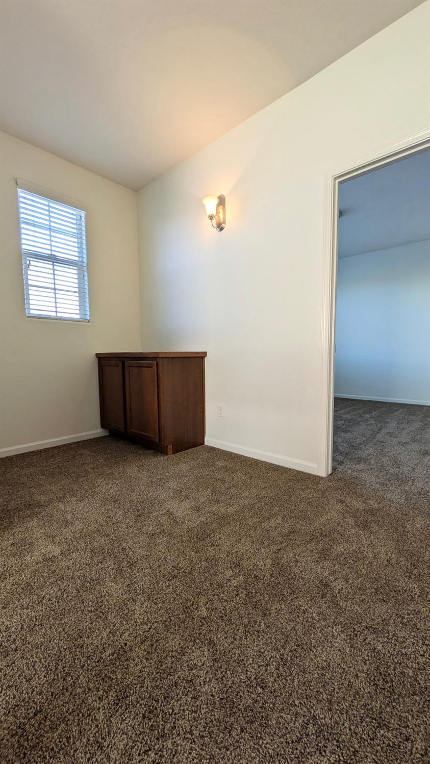 4361 W Artemisa Dr, Fresno, CA 93722