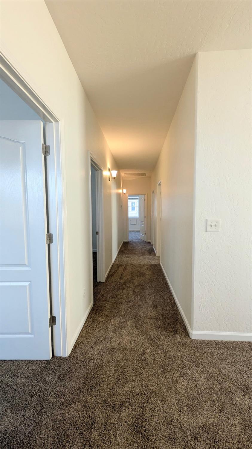 4361 W Artemisa Dr, Fresno, CA 93722