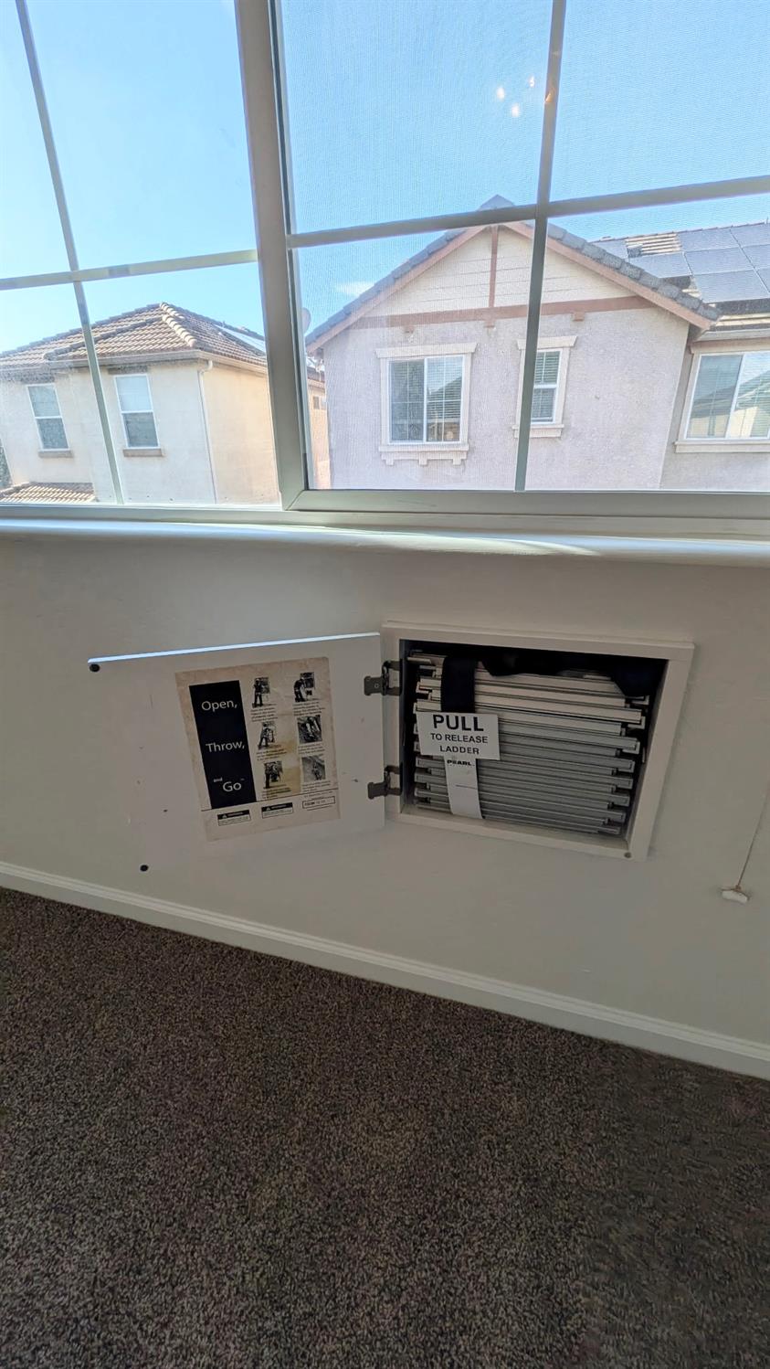 4361 W Artemisa Dr, Fresno, CA 93722