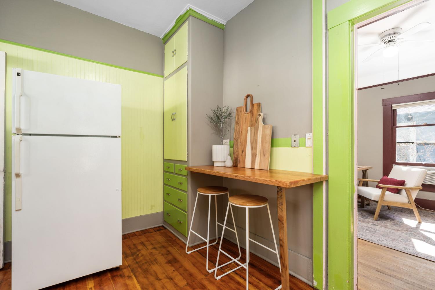 1336 N Del Mar Ave, Fresno, CA 93728