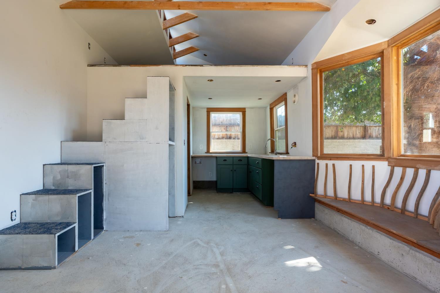 1336 N Del Mar Ave, Fresno, CA 93728