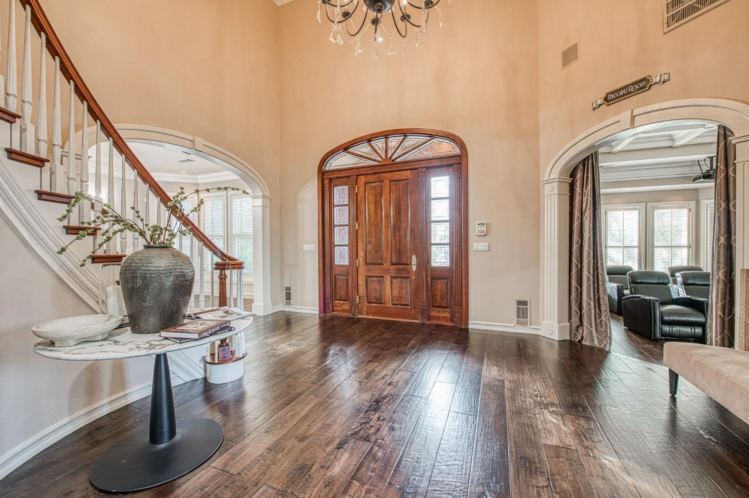 10198 N Spanish Bay Dr, Fresno, CA 93720