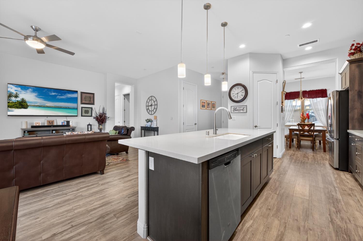 2749 19Th Ave, Kingsburg, CA 93631