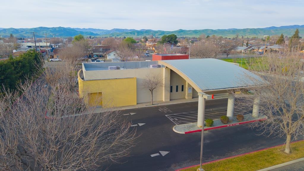 406 E Elm Ave, Coalinga, CA 93210