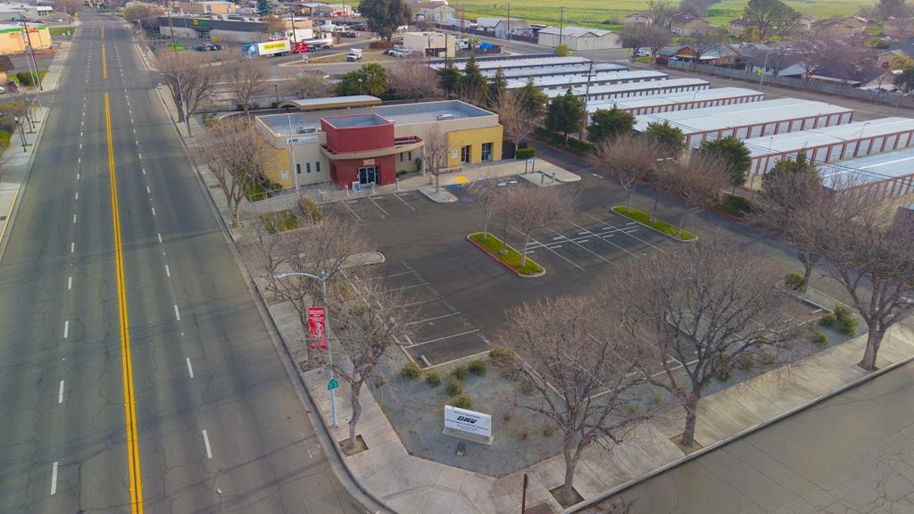 406 E Elm Ave, Coalinga, CA 93210