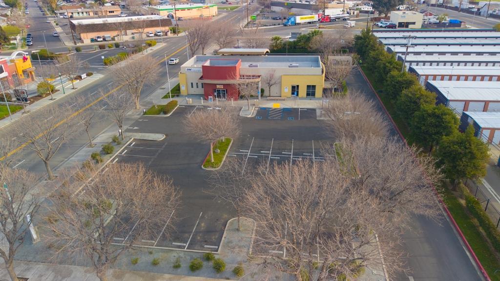 406 E Elm Ave, Coalinga, CA 93210