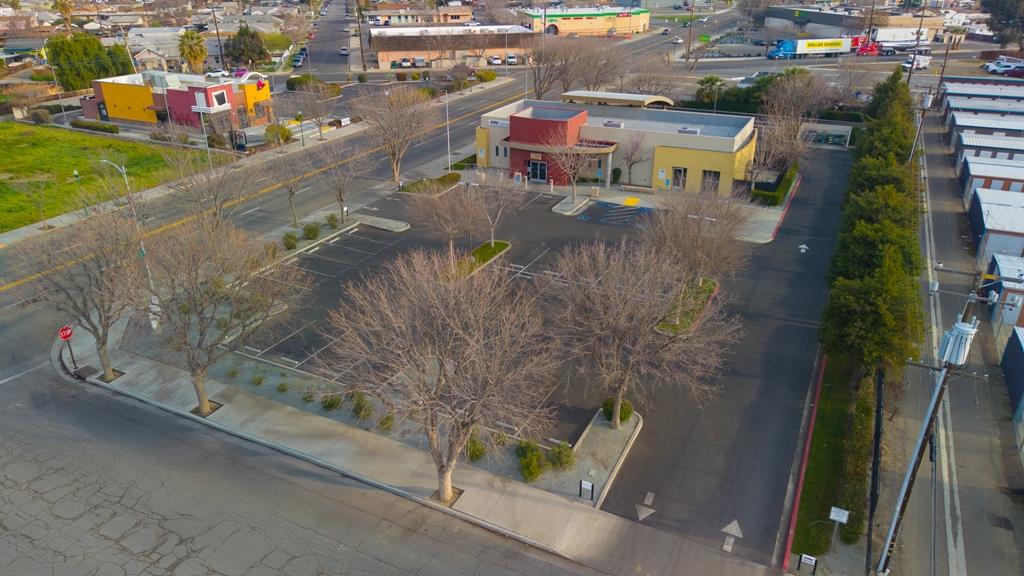 406 E Elm Ave, Coalinga, CA 93210