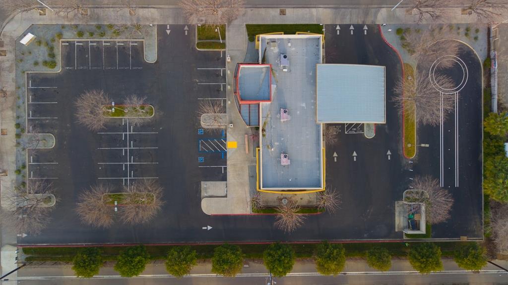 406 E Elm Ave, Coalinga, CA 93210