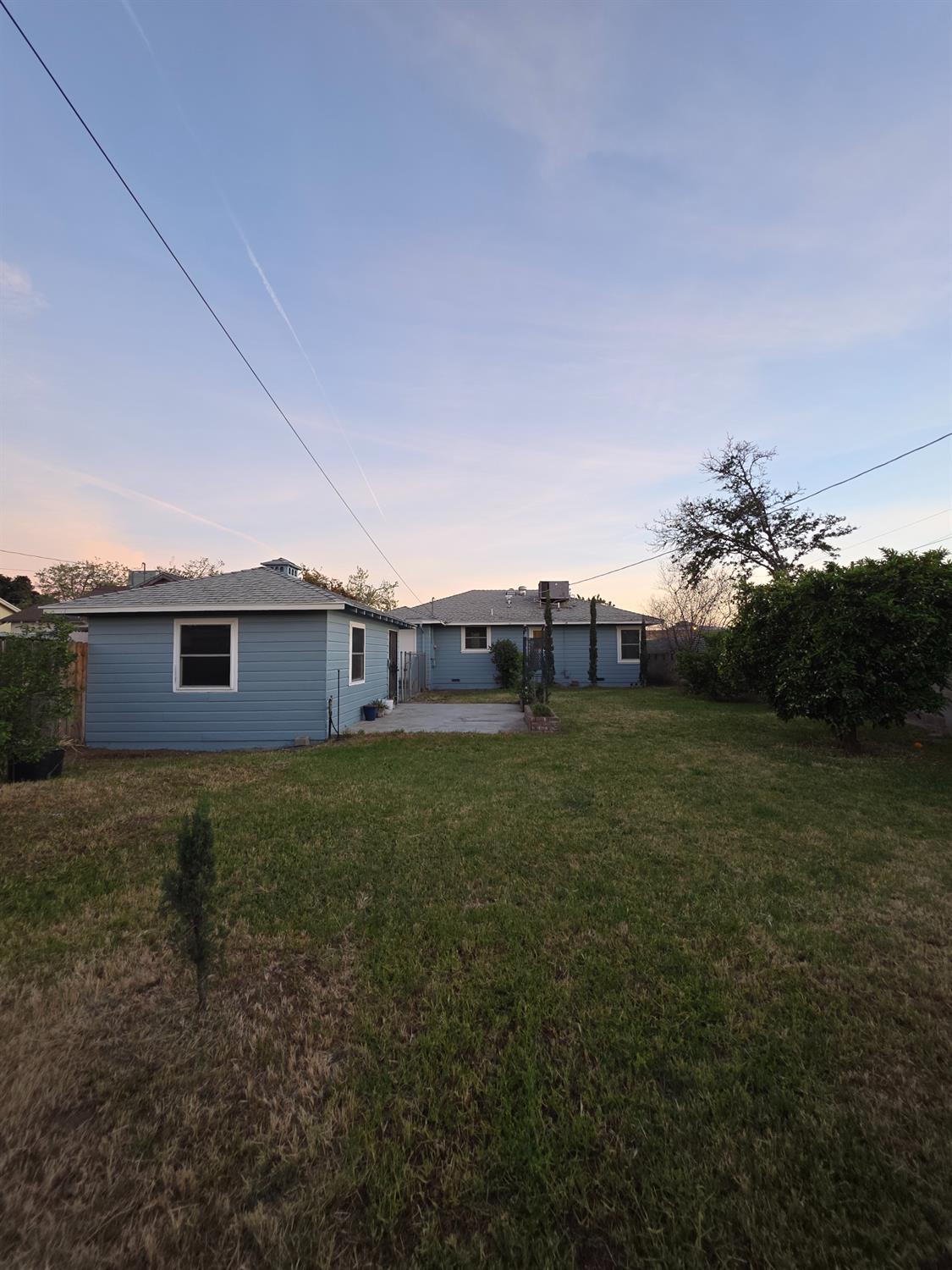 1735 E Princeton Ave, Fresno, CA 93703