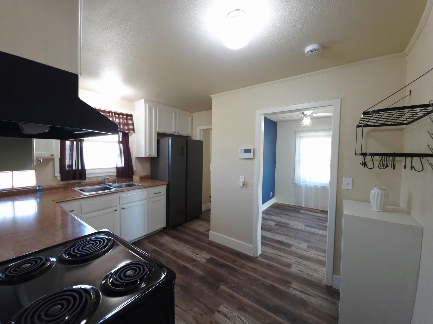 1735 E Princeton Ave, Fresno, CA 93703