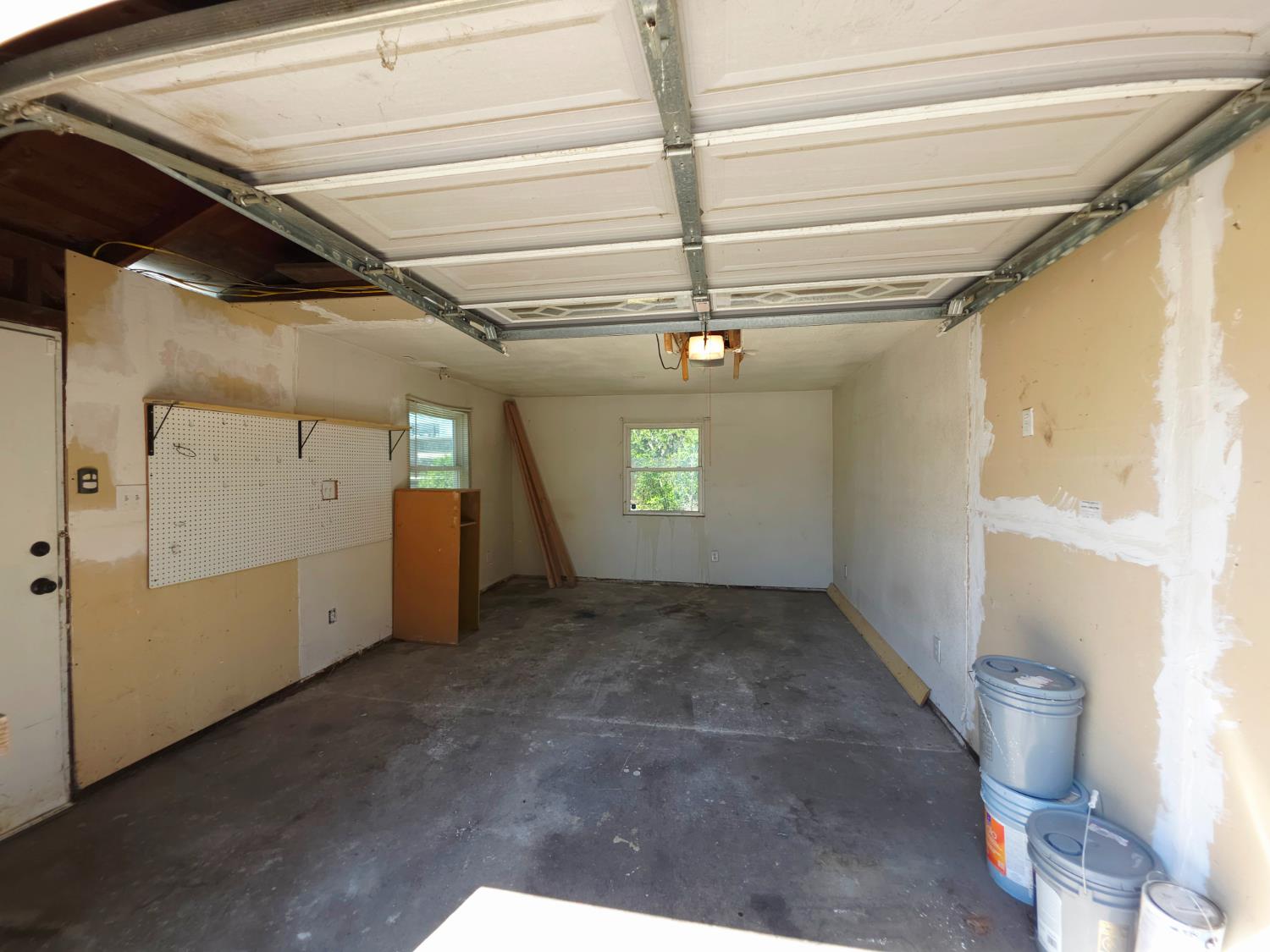 1735 E Princeton Ave, Fresno, CA 93703