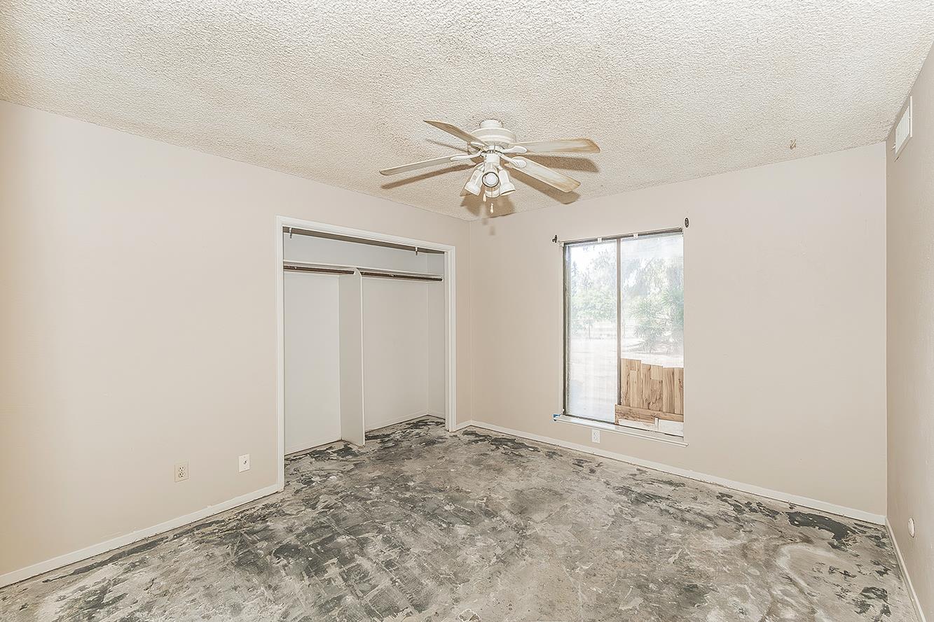 5276 Poinsetta Ave, Clovis, CA 93619