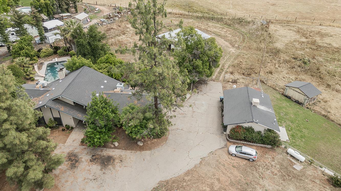 5276 Poinsetta Ave, Clovis, CA 93619