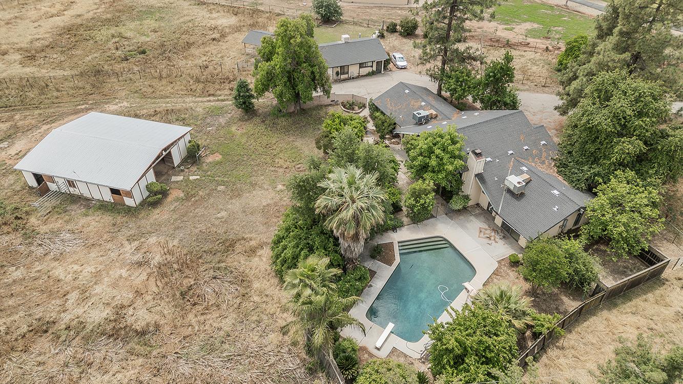 5276 Poinsetta Ave, Clovis, CA 93619