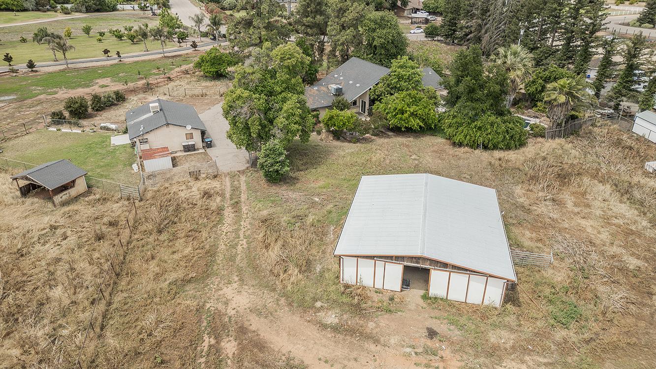 5276 Poinsetta Ave, Clovis, CA 93619