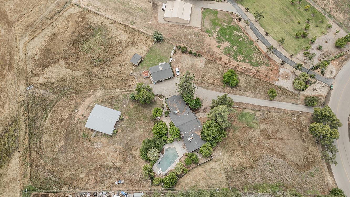 5276 Poinsetta Ave, Clovis, CA 93619