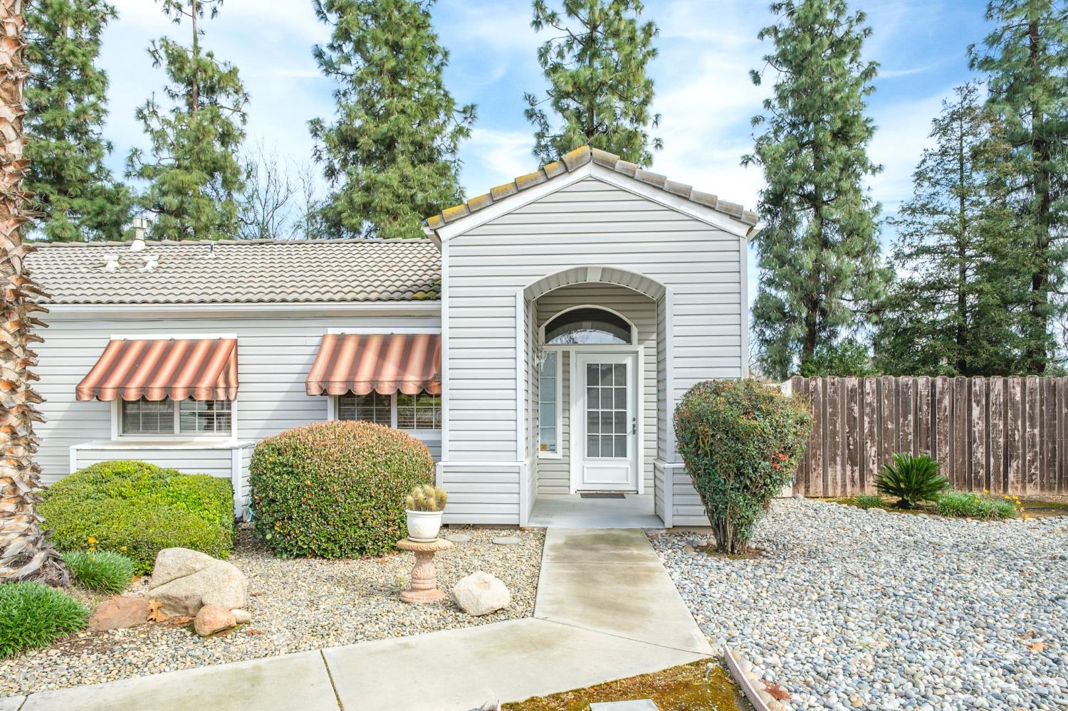 6286 N Malsbary, Fresno, CA 93711