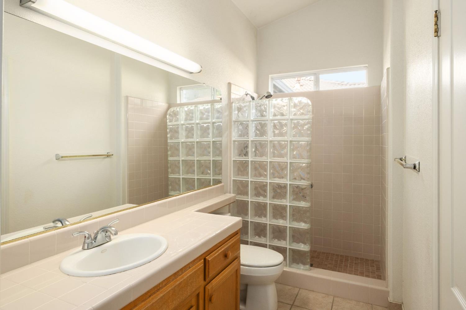 6286 N Malsbary, Fresno, CA 93711