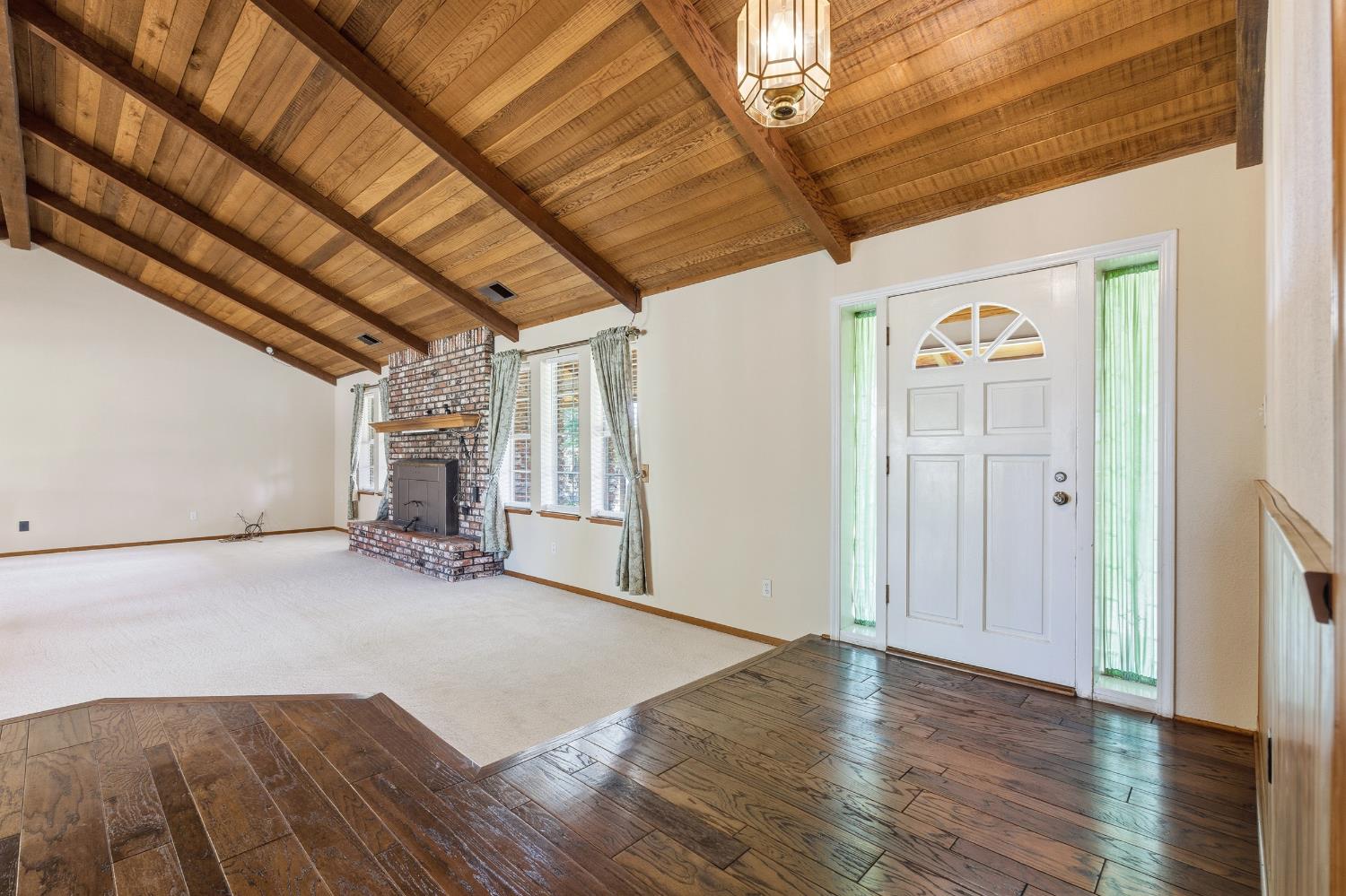 7176 E Butler Ave, Fresno, CA 93737