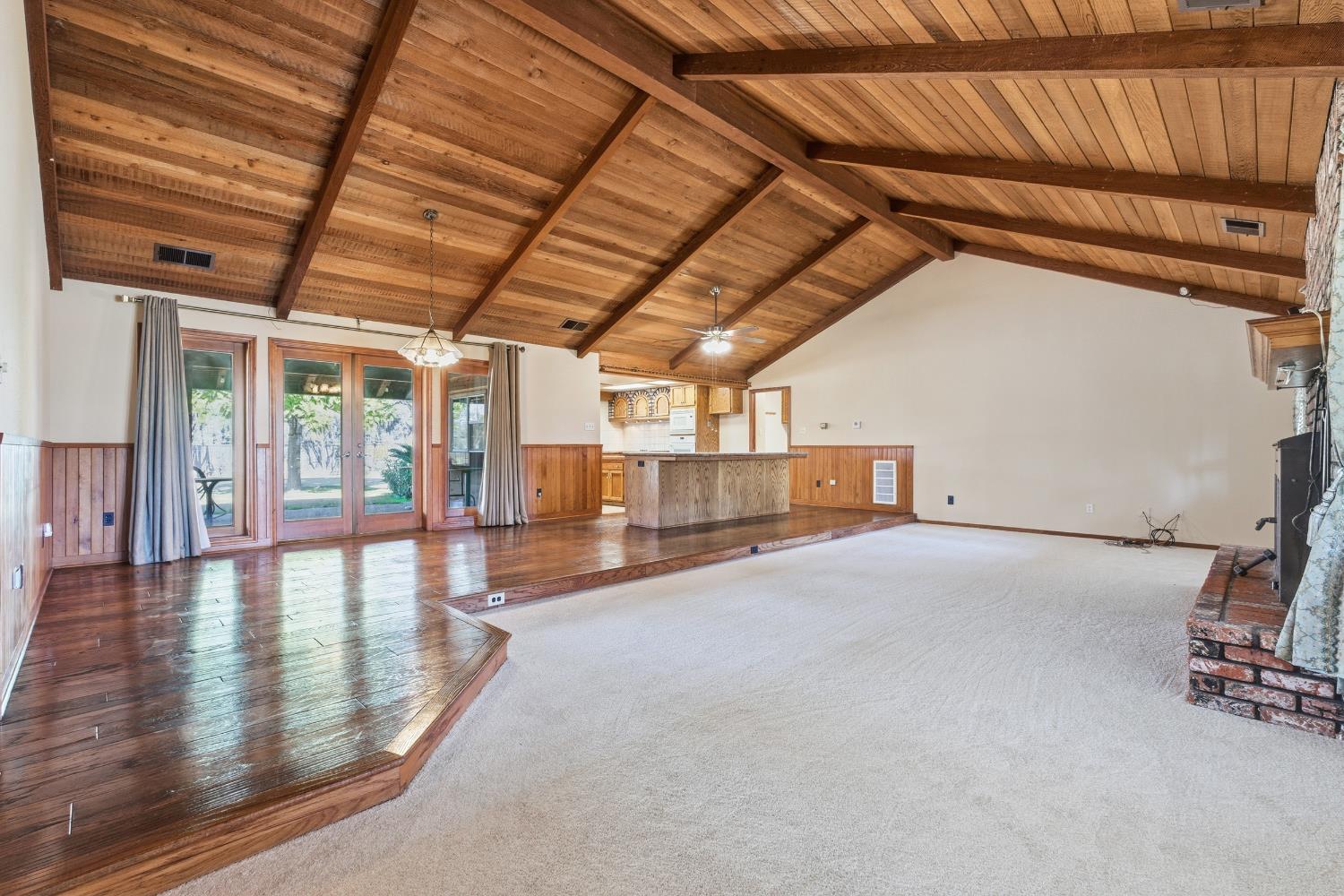 7176 E Butler Ave, Fresno, CA 93737