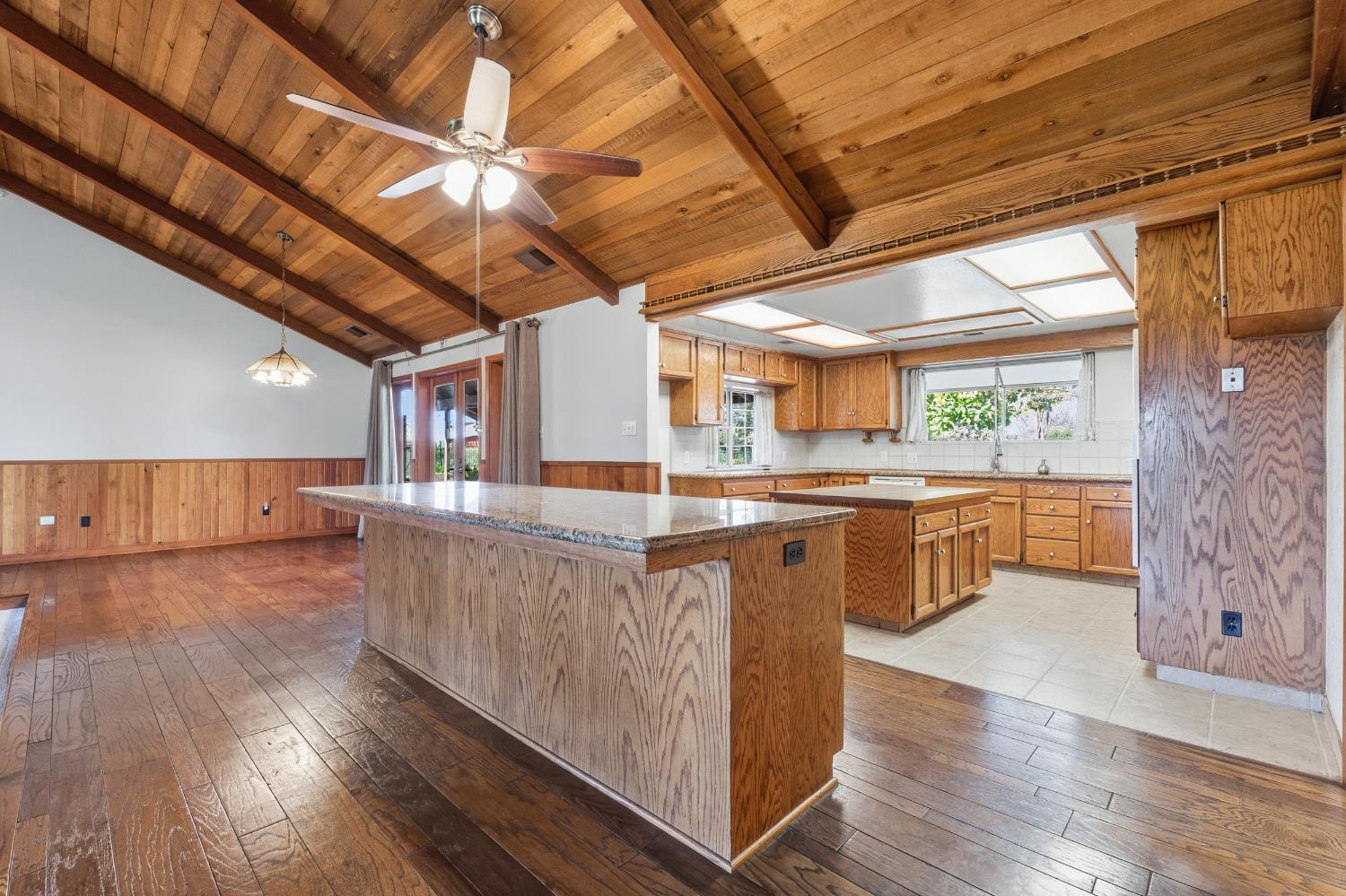 7176 E Butler Ave, Fresno, CA 93737