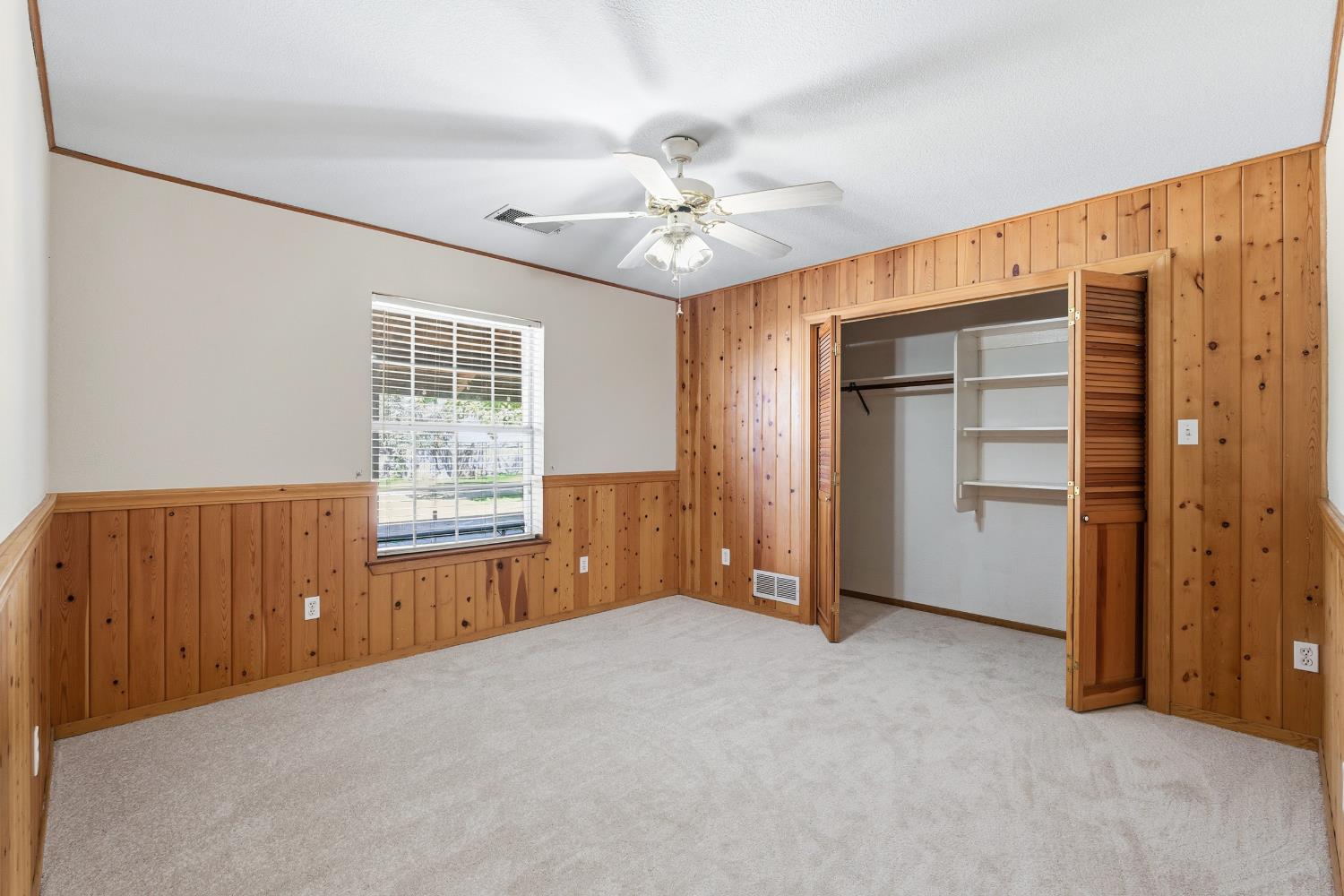 7176 E Butler Ave, Fresno, CA 93737