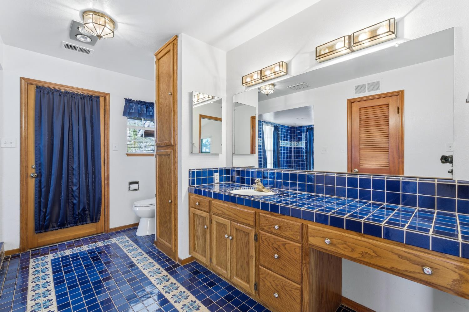 7176 E Butler Ave, Fresno, CA 93737