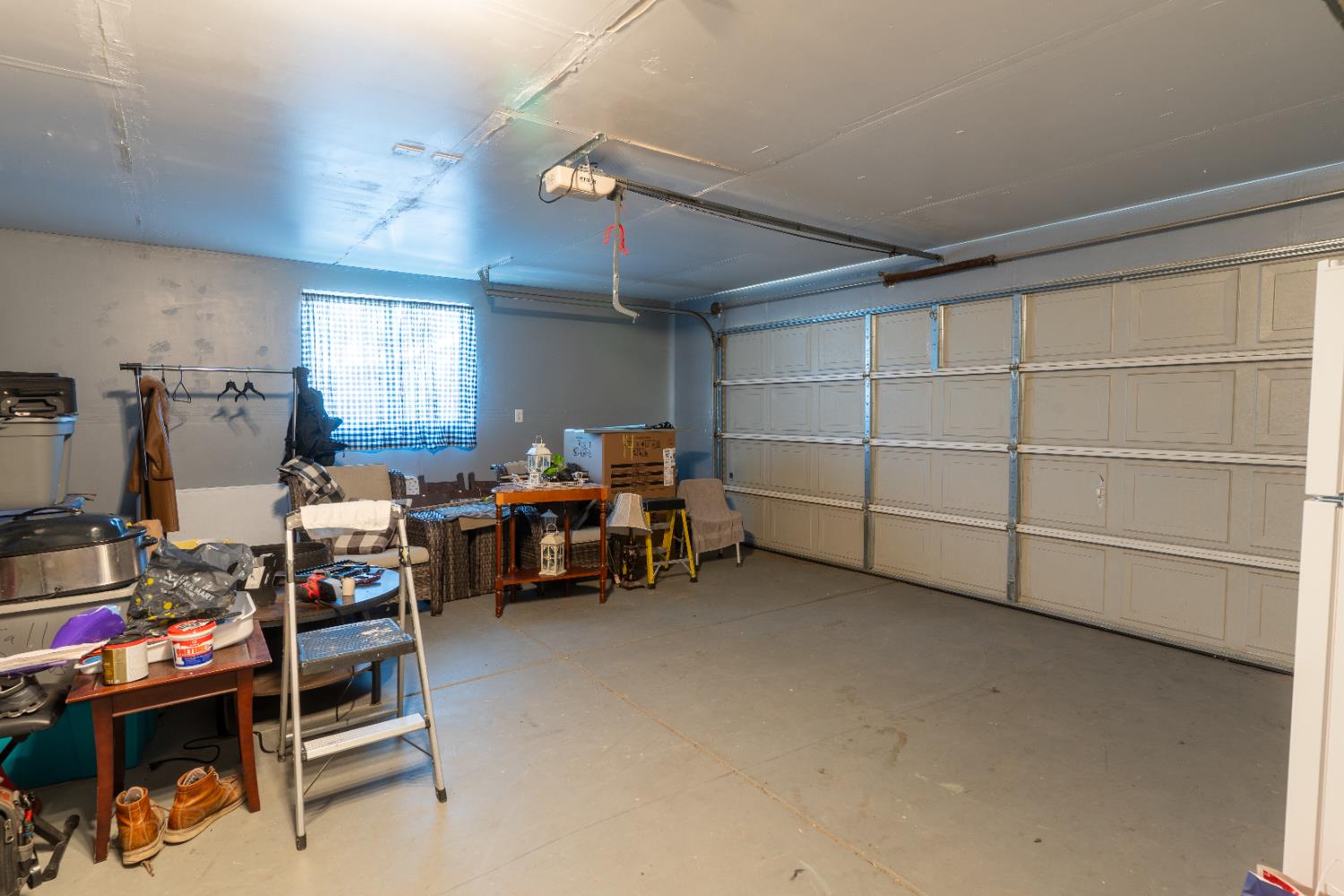 4212 Merritt Dr, Traver, CA 93673