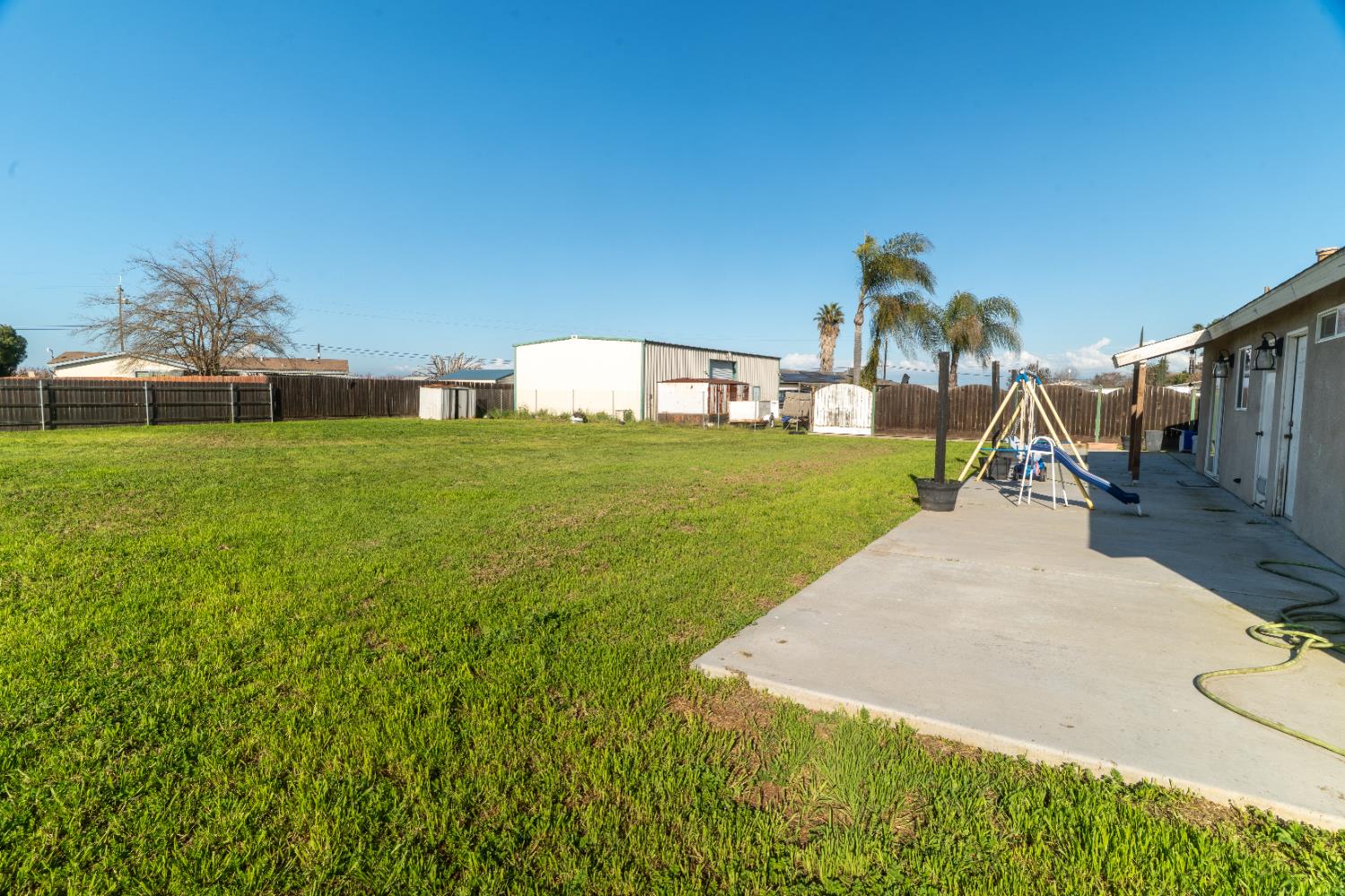 4212 Merritt Dr, Traver, CA 93673