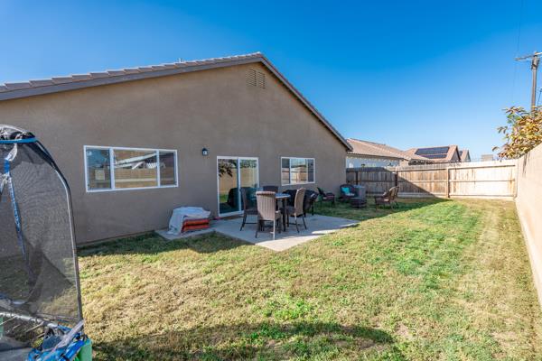 1150 Fire Fall Ave, Lemoore, CA 93245