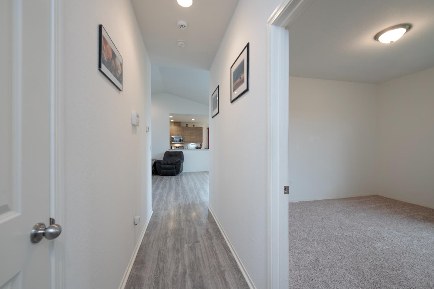 352 S Wind Ct, Visalia, CA 93292