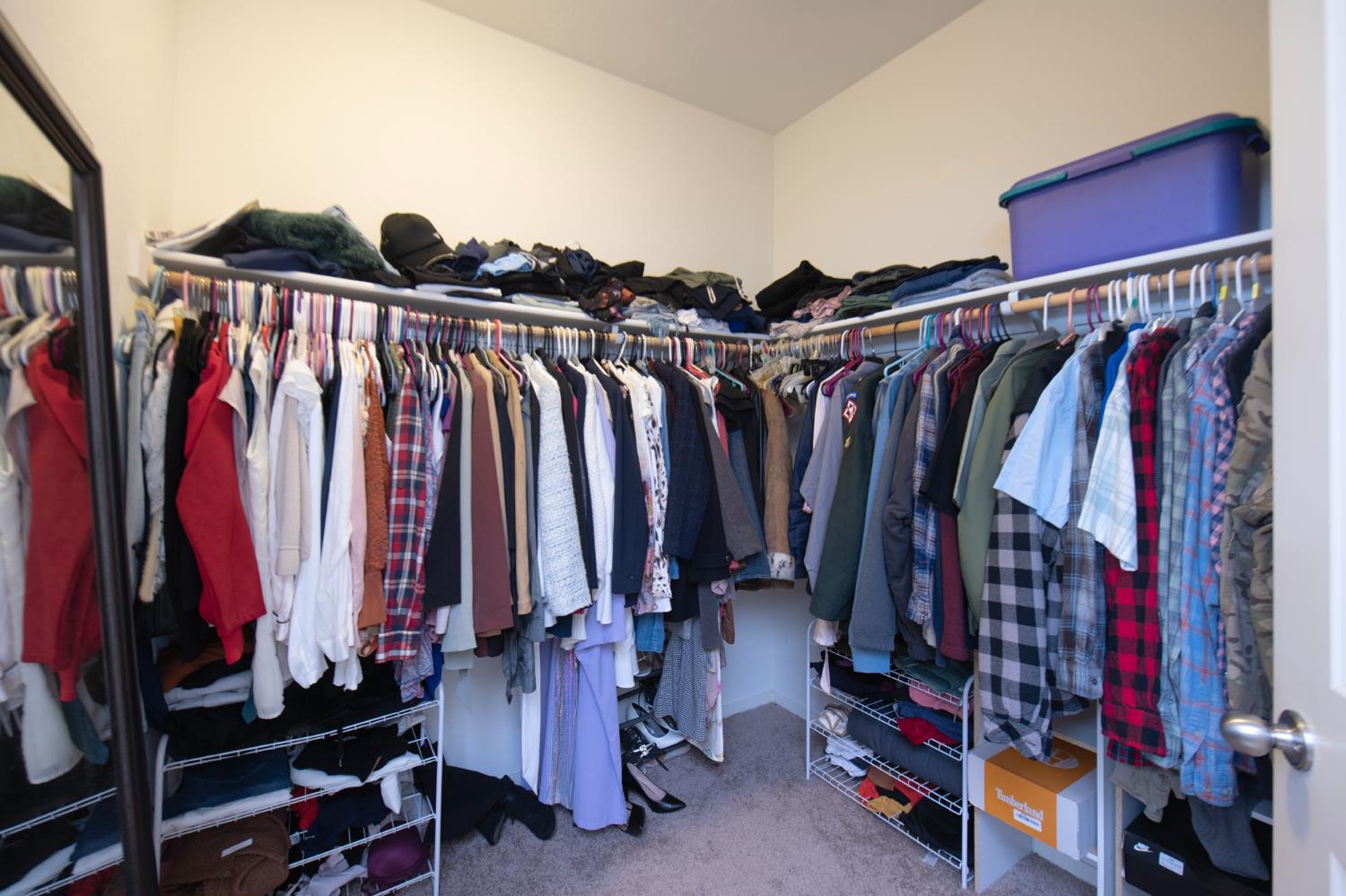 352 S Wind Ct, Visalia, CA 93292