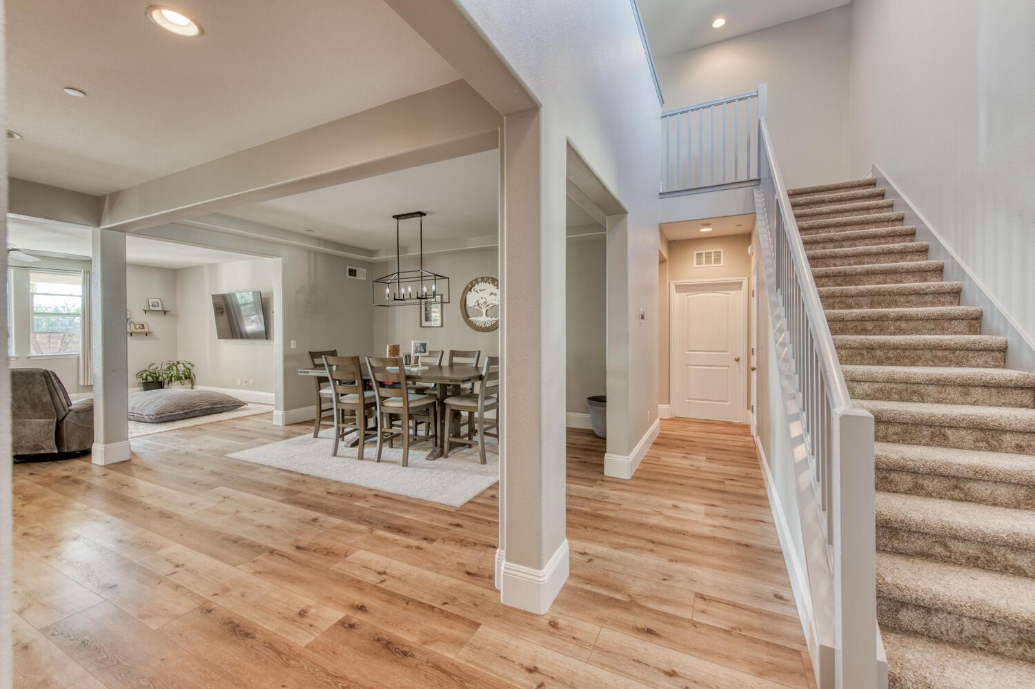 3076 Portals Ave, Clovis, CA 93619