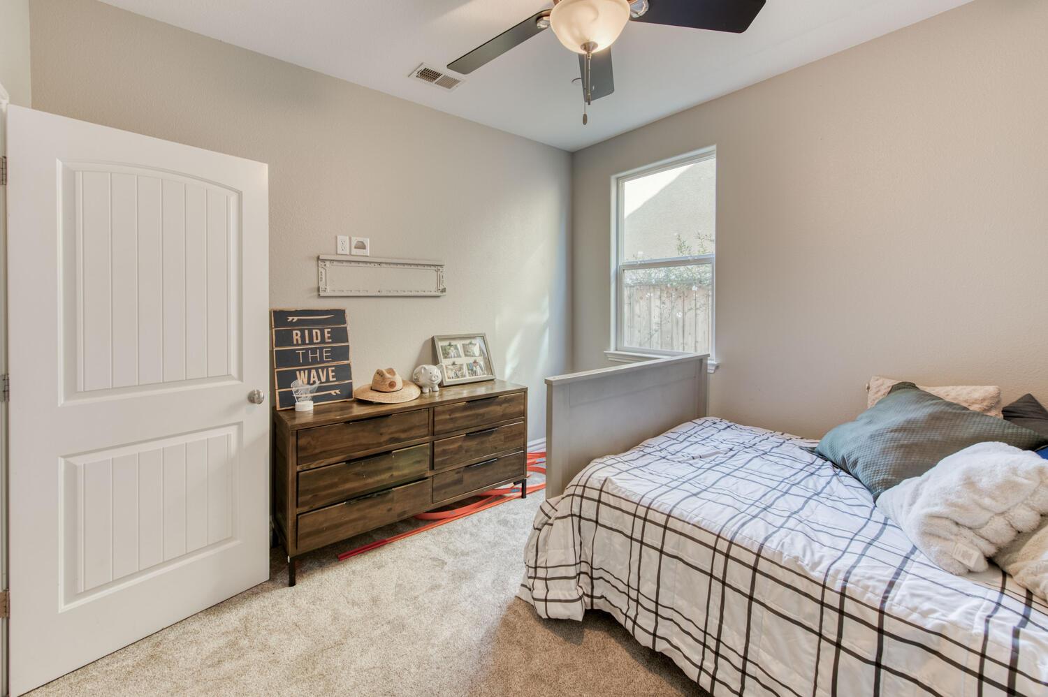 3076 Portals Ave, Clovis, CA 93619