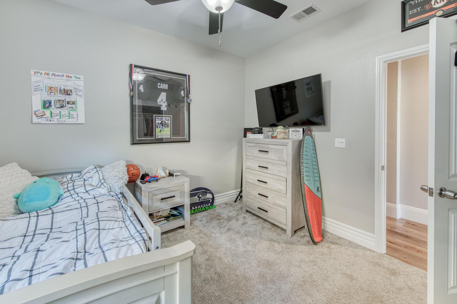 3076 Portals Ave, Clovis, CA 93619