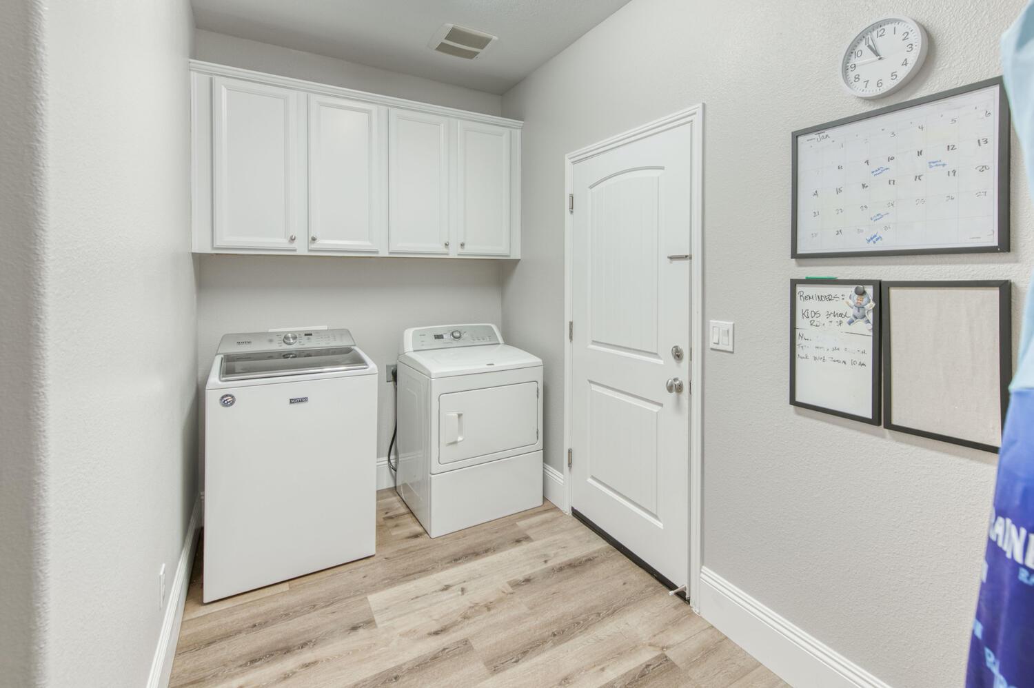 3076 Portals Ave, Clovis, CA 93619